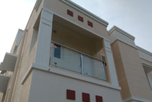 stainless-steel-balcony-with-glass-in-chennai